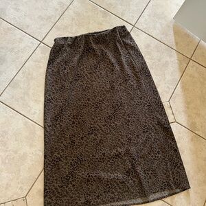 Elegant Leopard Print Skirt